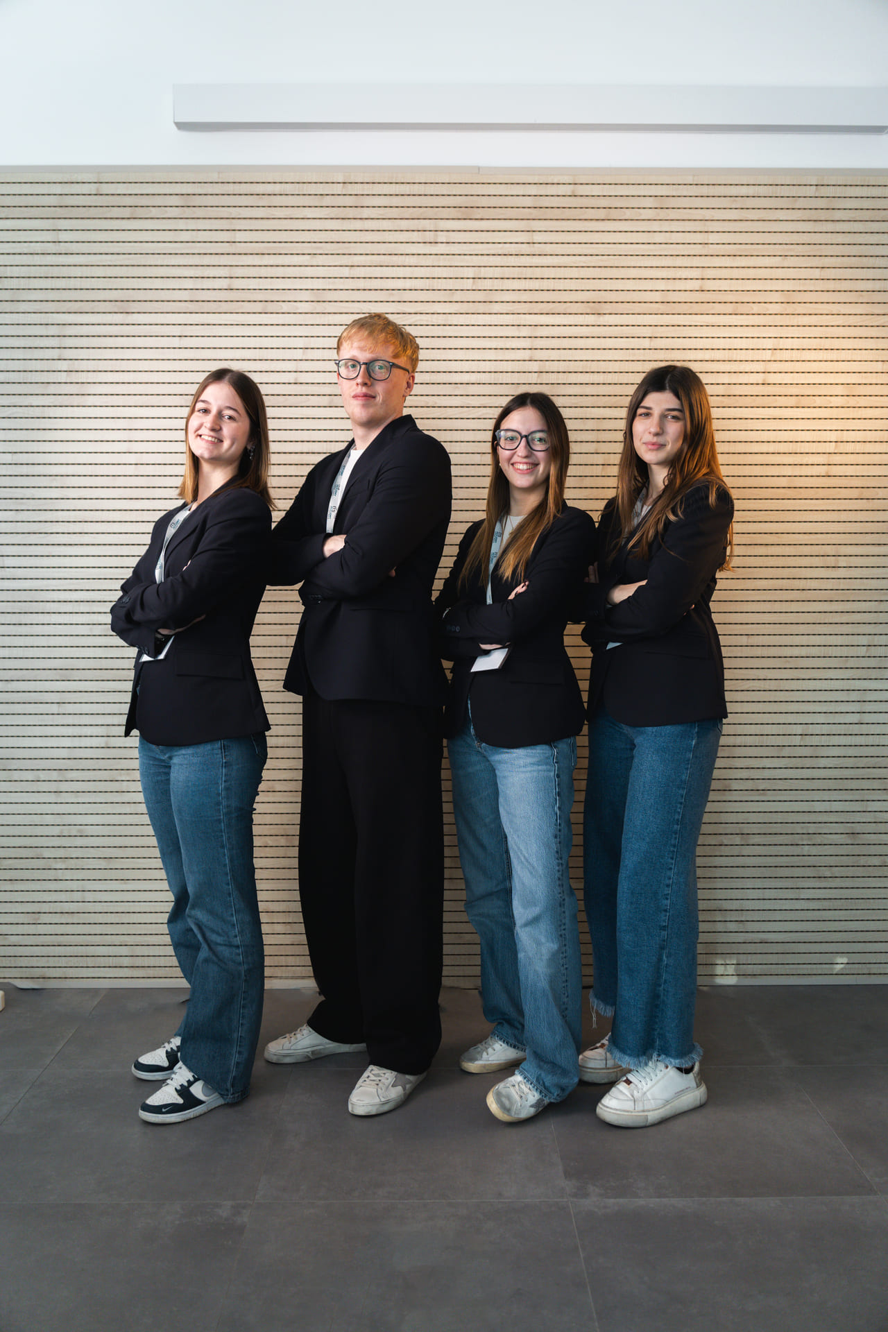 4 ragazzi in posa